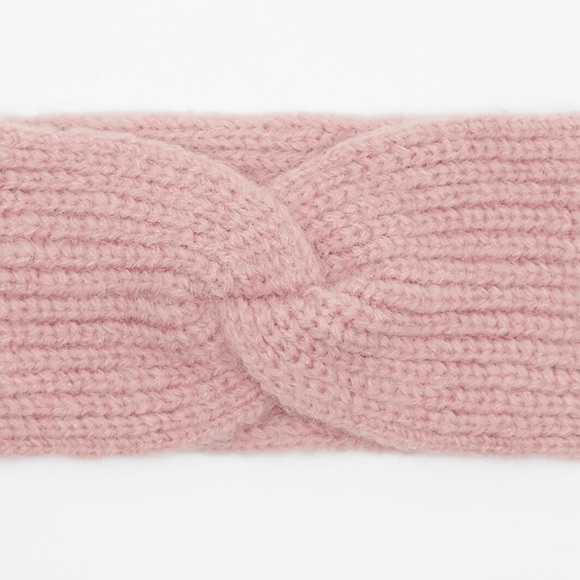 🌹NWT. Zara Creamy Pink Rib Knotted Headband. - Picture 4 of 8
